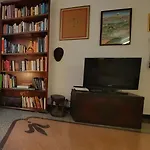 Casa Giulia - Typical & Cozy Flat * ג'נובה